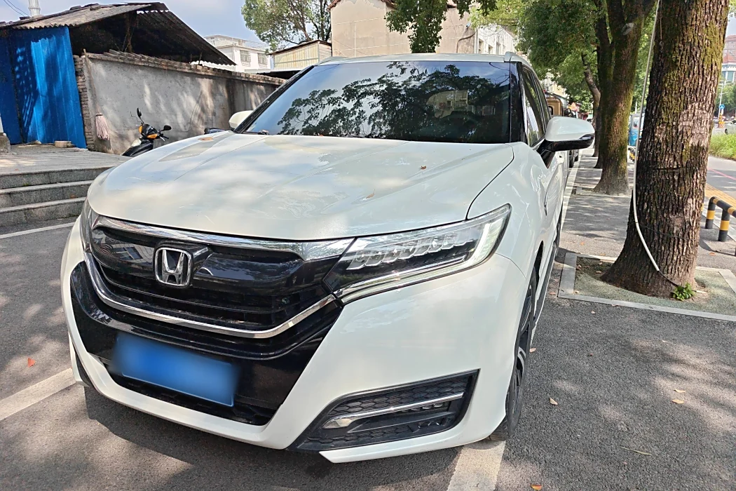 Honda UR-V 2017 370TURBO 2WD Premium Edition State V