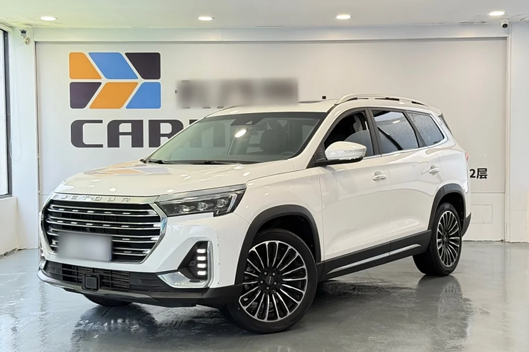Jietu X90 PLUS 2021 model 1.6 TD DCT Manor 5 seats