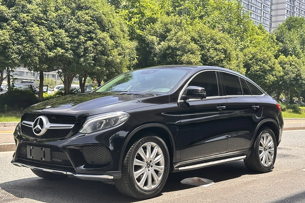Mercedes-Benz GLE Coupe 2018 GLE 320 4MATIC Coupe SUV