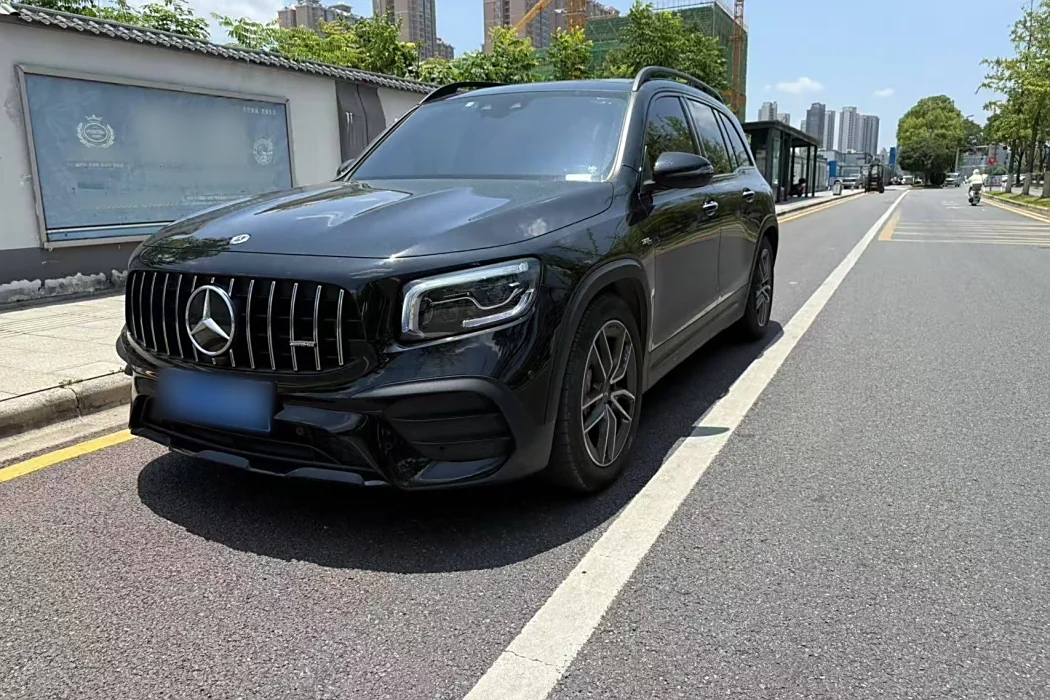 Mercedes-Benz GLB AMG 2021 facelift AMG GLB 35 4MATIC
