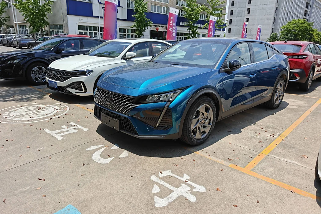Peugeot 408X 2023 Vitality Edition