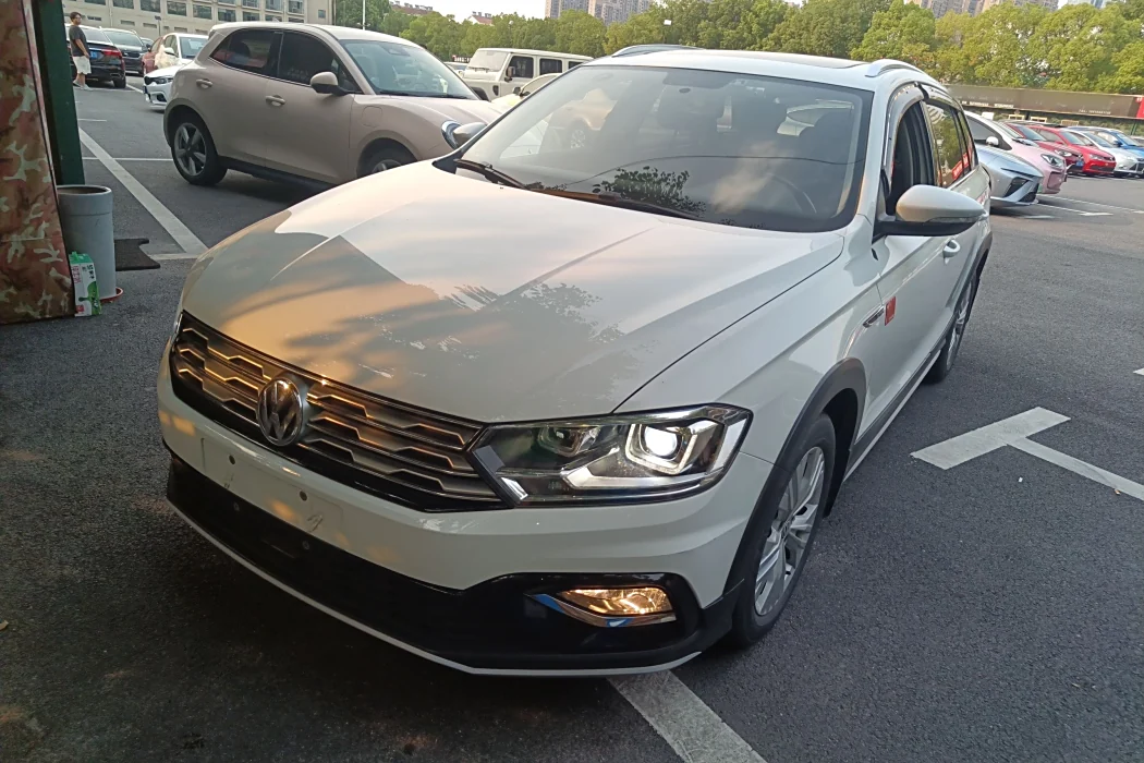 Volkswagen C-TREK Weiling 2018 1.5L automatic Comfort Type