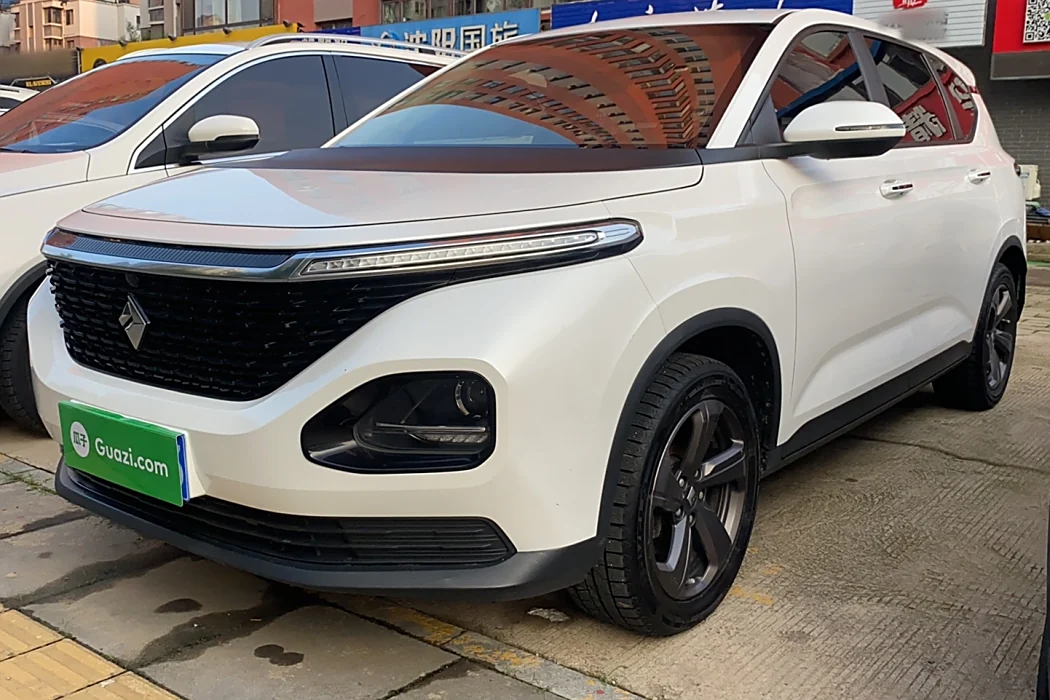 Baojun RM-5 2019 1.5T manual 24-hour online elite 7-seater