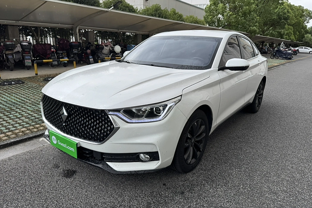 Baojun RC-6 2019 1.5T CVT 24-hour online luxury