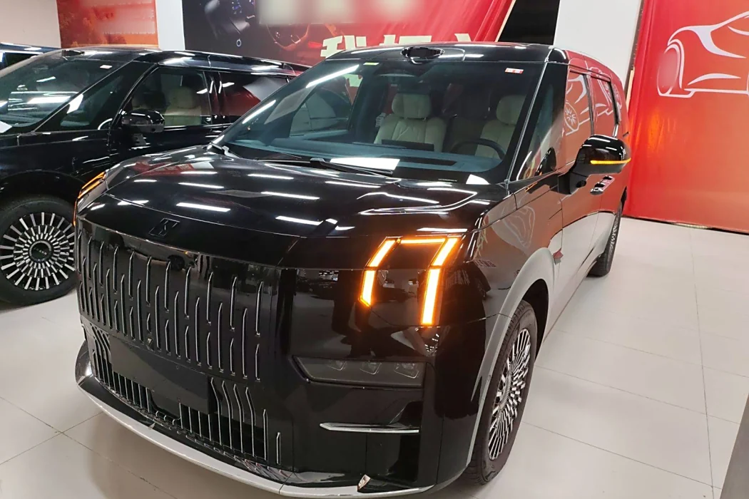 Extreme Krypton 009 2024 seven-seater aisle version four-wheel drive 108kWh