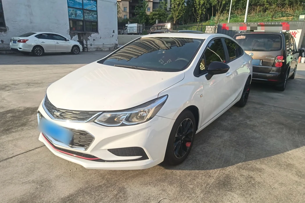 Chevrolet Cruze 2018 Redline 320 Automatic Pioneer Edition
