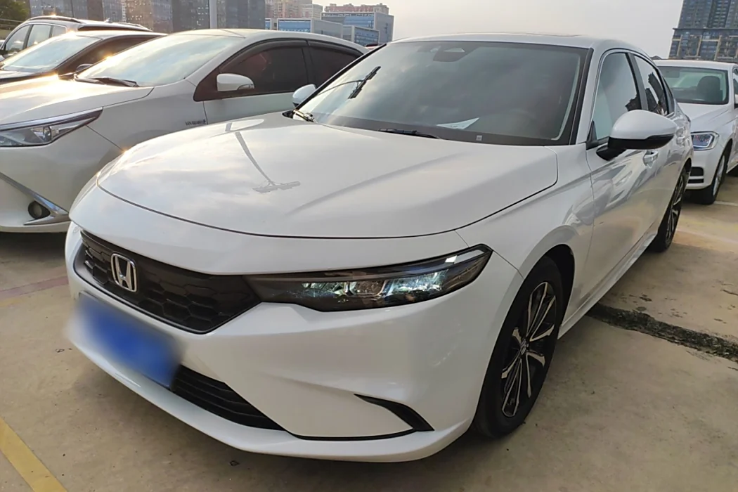 Honda style 2023 HATCHBACK 240TURBO CVT leading the trend version