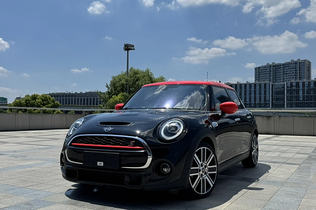 MINI 2020 2.0T COOPER S Artist five-door version