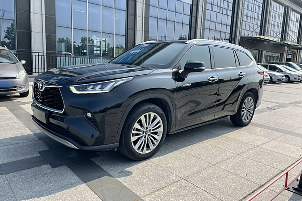 Toyota Highlander 2022 dual-engine 2.5L four-wheel drive Extreme Edition 7-seater