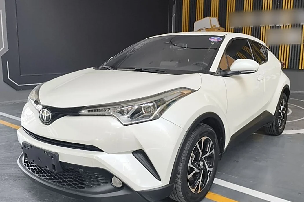 Toyota C-HR 2018 2.0L Leading Sunroof Edition State V