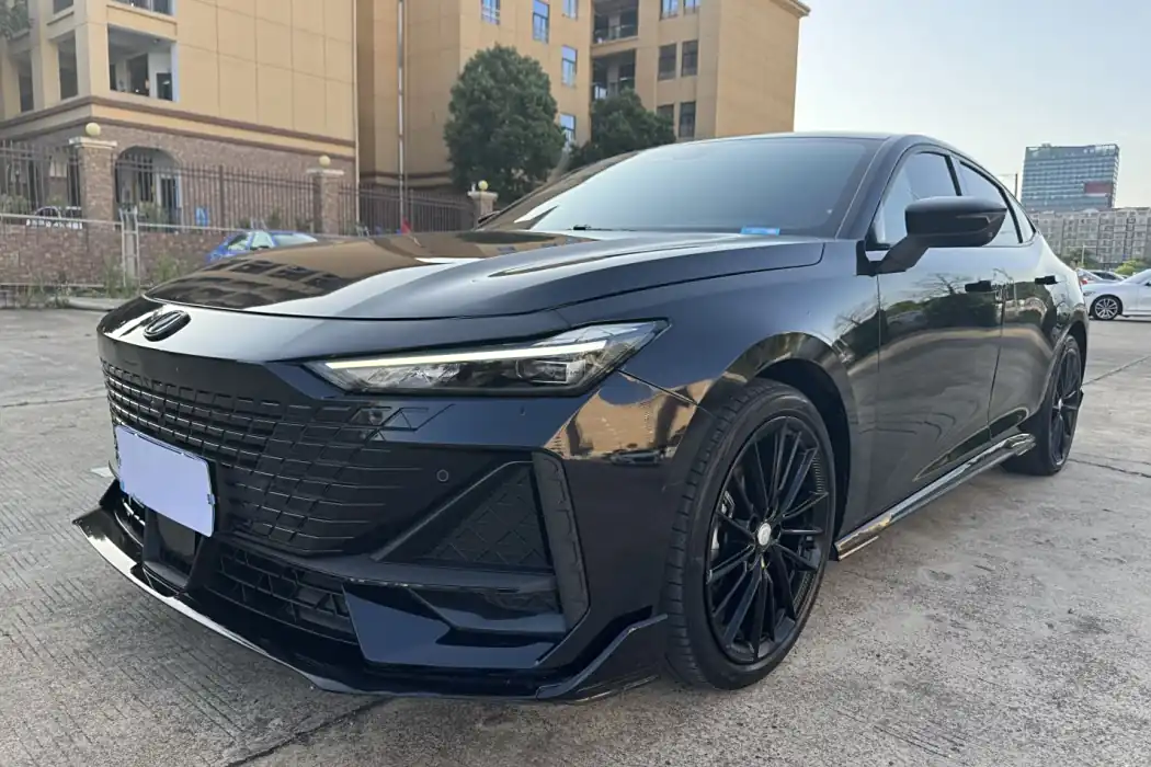 Changan UNI-V 2023 1.5T Sport Edition
