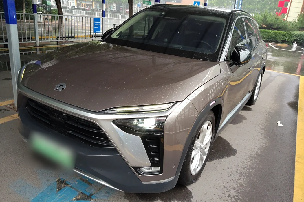 Nio ES8 2020 415KM six-seater version