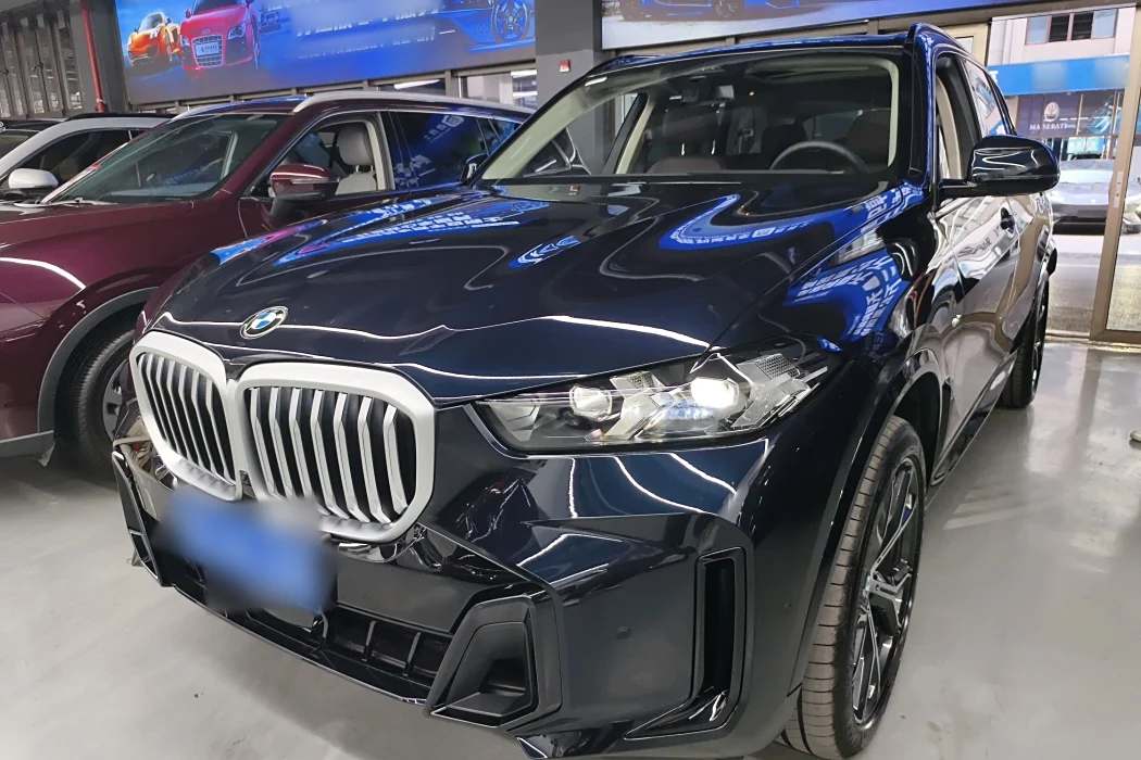 BMW X5 2023 xDrive 30Li Exclusive M Sports Yao Ye Set