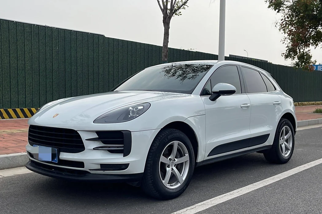 Porsche 2020 Macan 2.0T