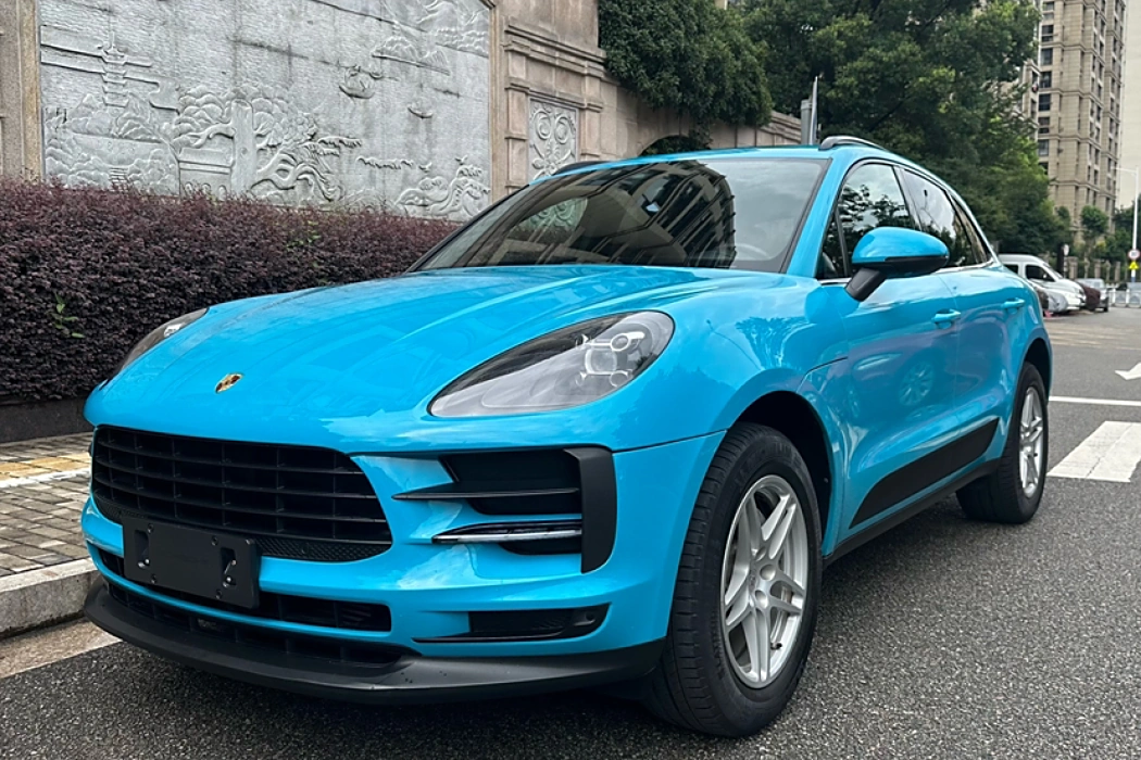 Porsche 2018 Macan 2.0T