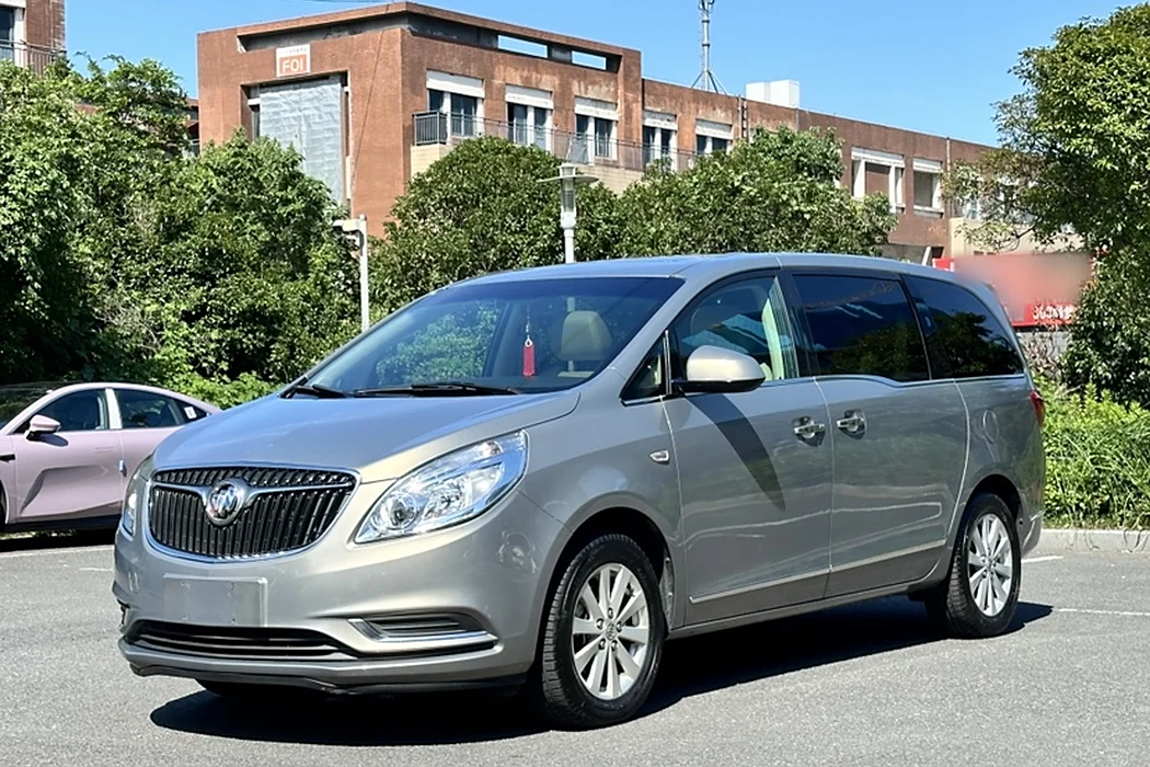 Buick GL8 2018 28T Luxury National VI