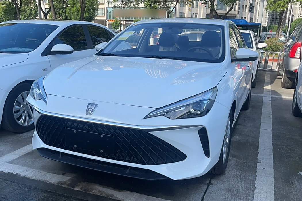 RW i5 2023 1.5L CVT Luxury Edition