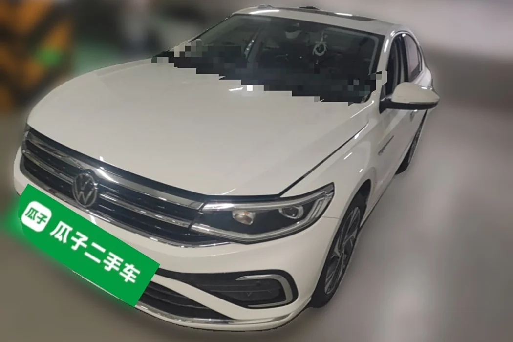 Volkswagen Bora 2023 300TSI DSG Premium Edition