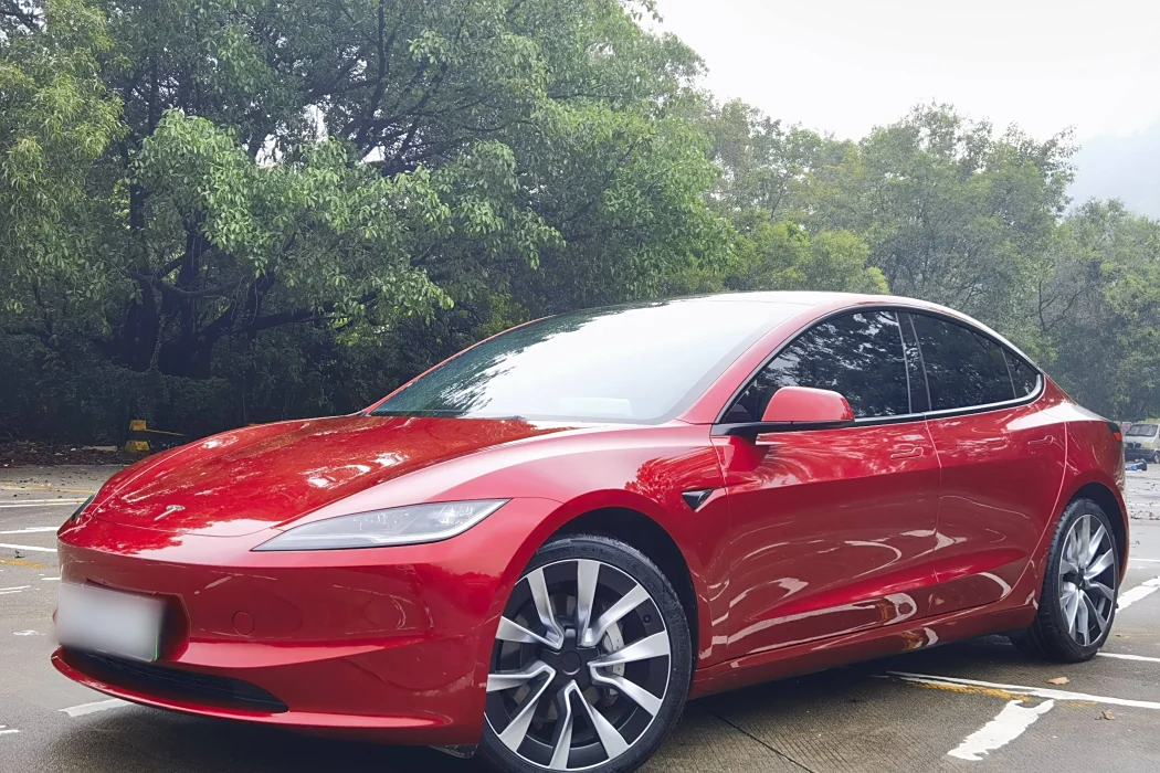 Tesla Model 3 2023 rear-wheel drive version