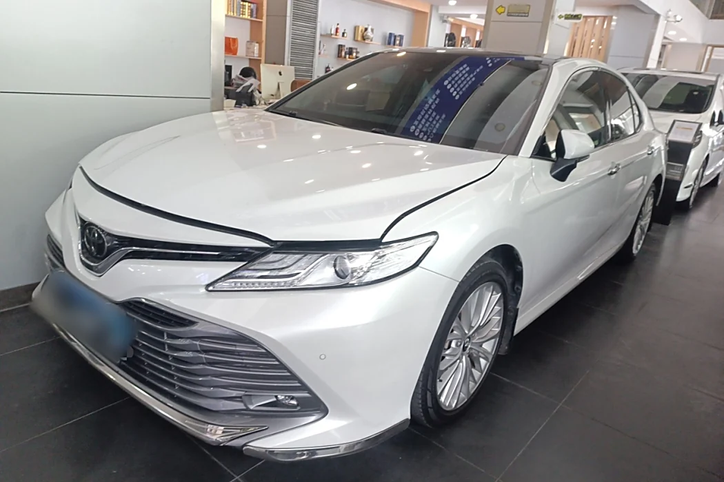 Toyota Camry 2019 Facelift 2.5G Deluxe Edition
