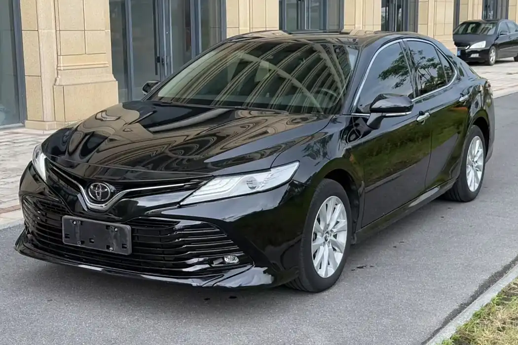 Toyota Camry 2019 Facelift 2.0G Deluxe Edition