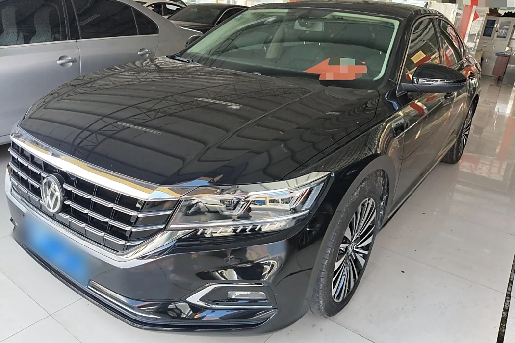 Volkswagen Passat 2020 330TSI Deluxe Edition Country VI
