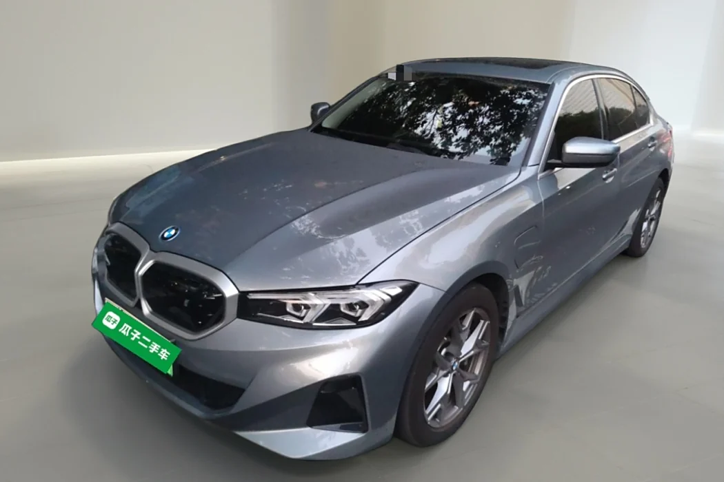 BMW i3 2022 eDrive 35 L