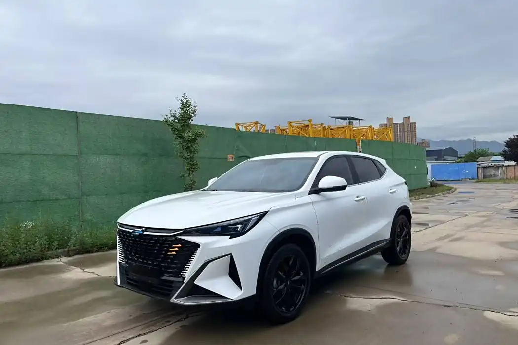 Changan Auchan X5 PLUS 2023 facelift 1.5T DCT Pioneer type