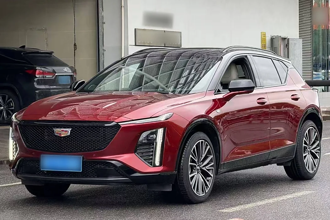 Cadillac GT4 2023 25T Premium