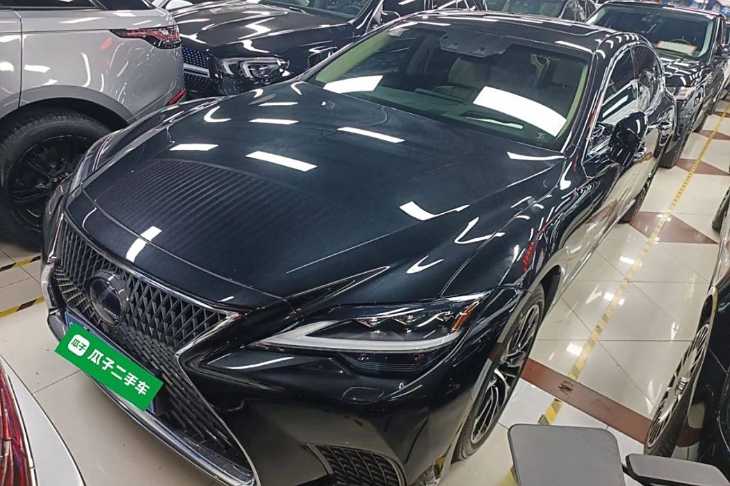 Lexus LS 2021 500h Executive Edition
