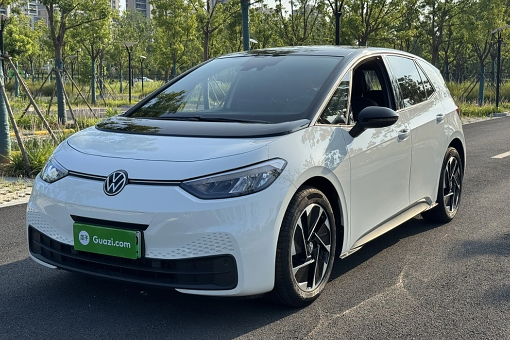 Volkswagen ID.3 2025 Smart Models Outstanding Edition