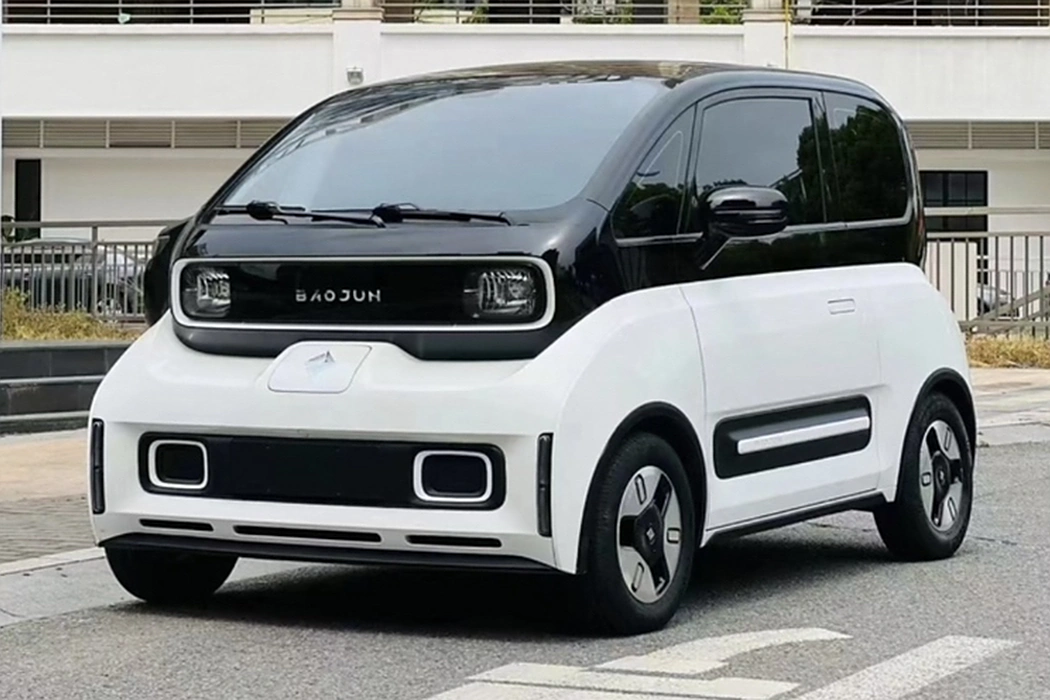 Baojun E300 2020 Plus Star Smart Edition