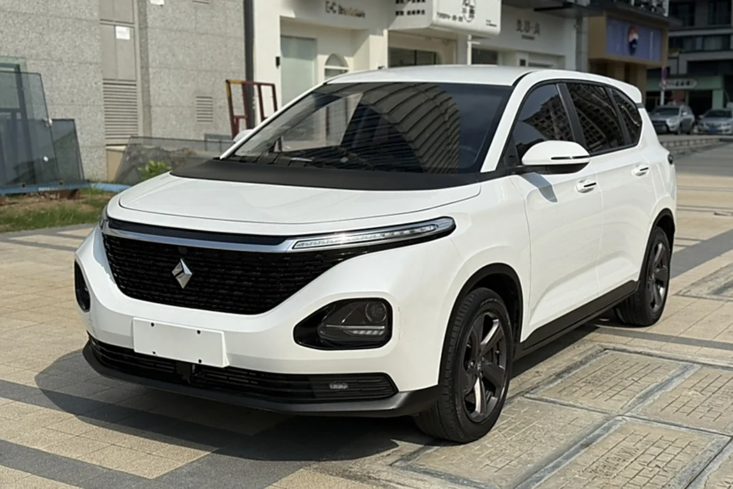 Baojun RM-5 2019 1.5T CVT 24-hour online elite 6-seater