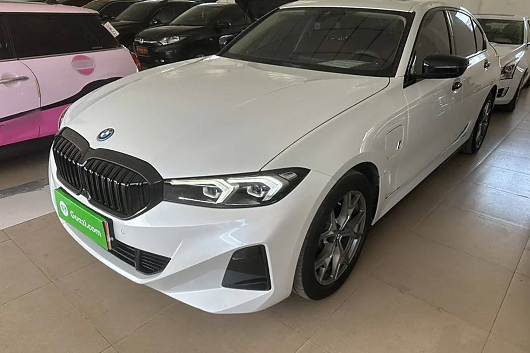 BMW i3 2022 eDrive 35 L