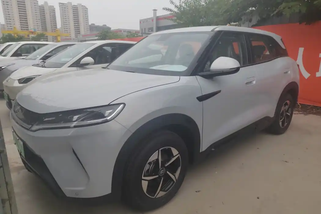 BYD Yuan UP 2024 model 301KM leading type