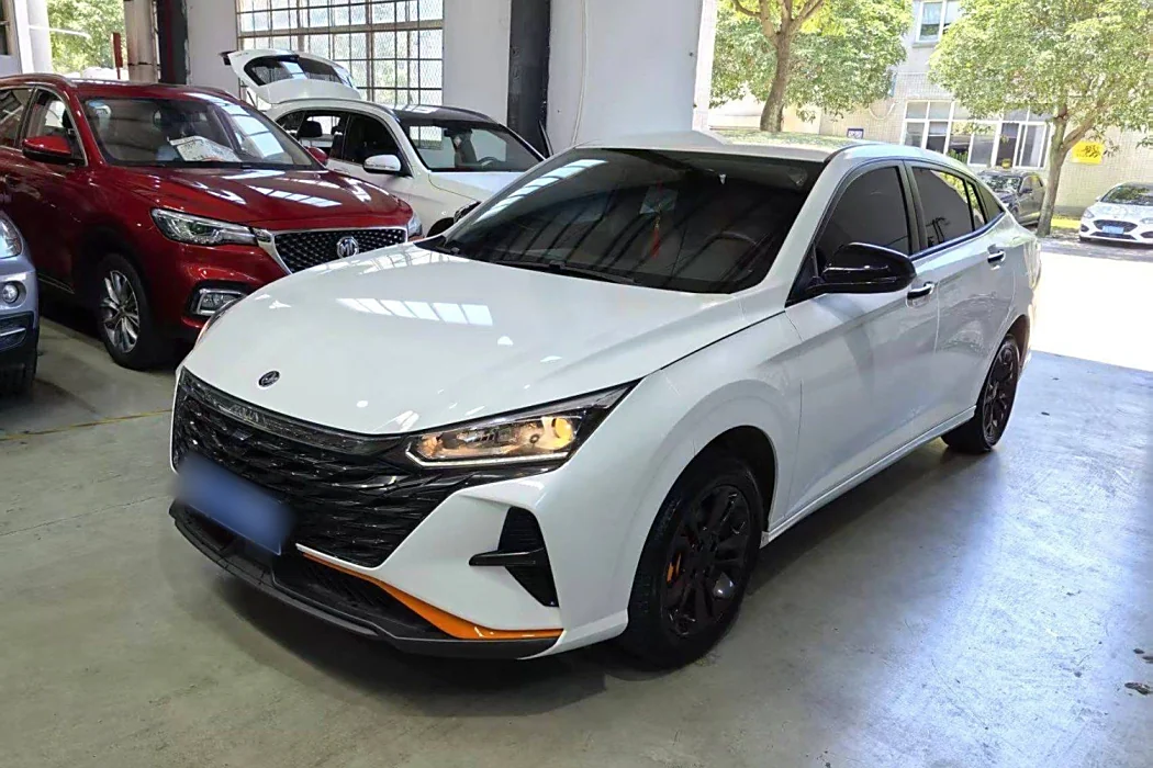 Dongfeng Fengshen Yixuan 2023 Mach Version 1.5L Automatic Wind Chasing Version