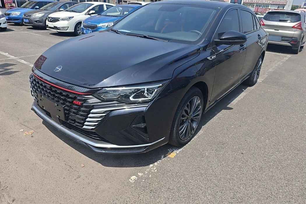 Dongfeng Fengshen Yixuan MAX 2023 1.5T Super Cool Trendy Dad Version