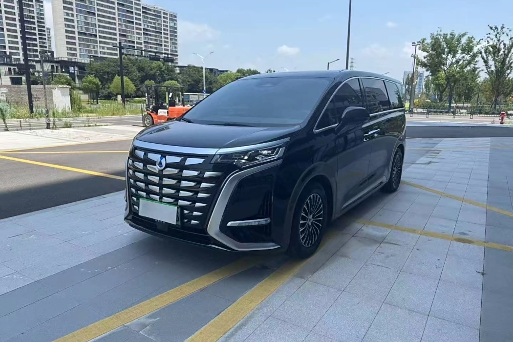 Denza D9 2022 DM-i 970 four-wheel drive flagship model
