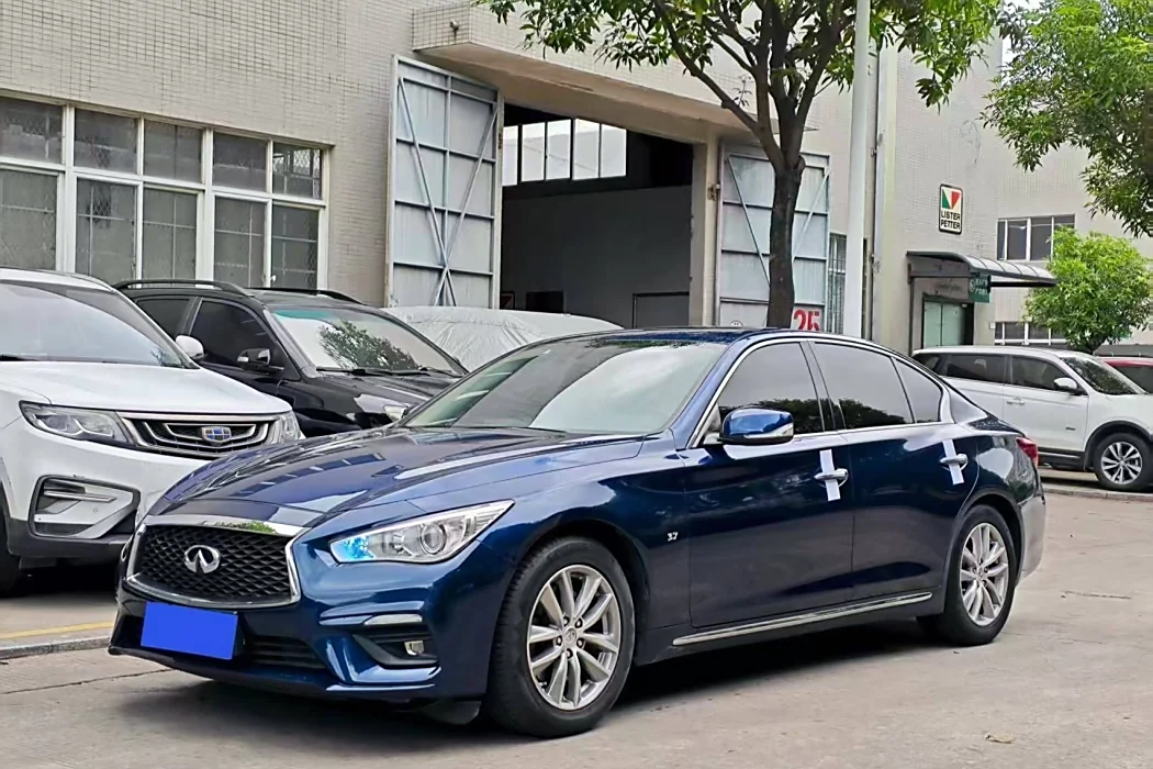 Infiniti Q50L 2018 2.0T Comfort Edition State V