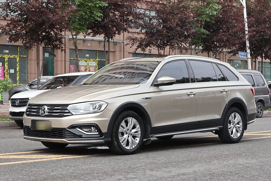 Volkswagen C-TREK Weiling 2018 230TSI DSG Comfort Type