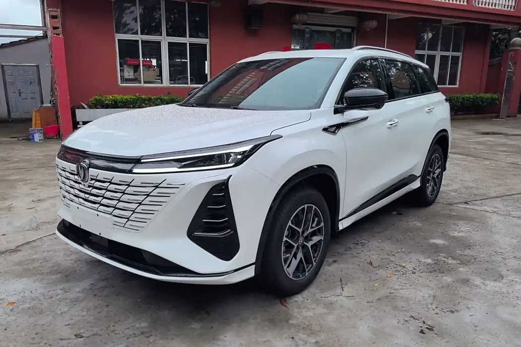 Changan CS75 PLUS 2024 third-generation champion Version 1.5T Smart driving collar type