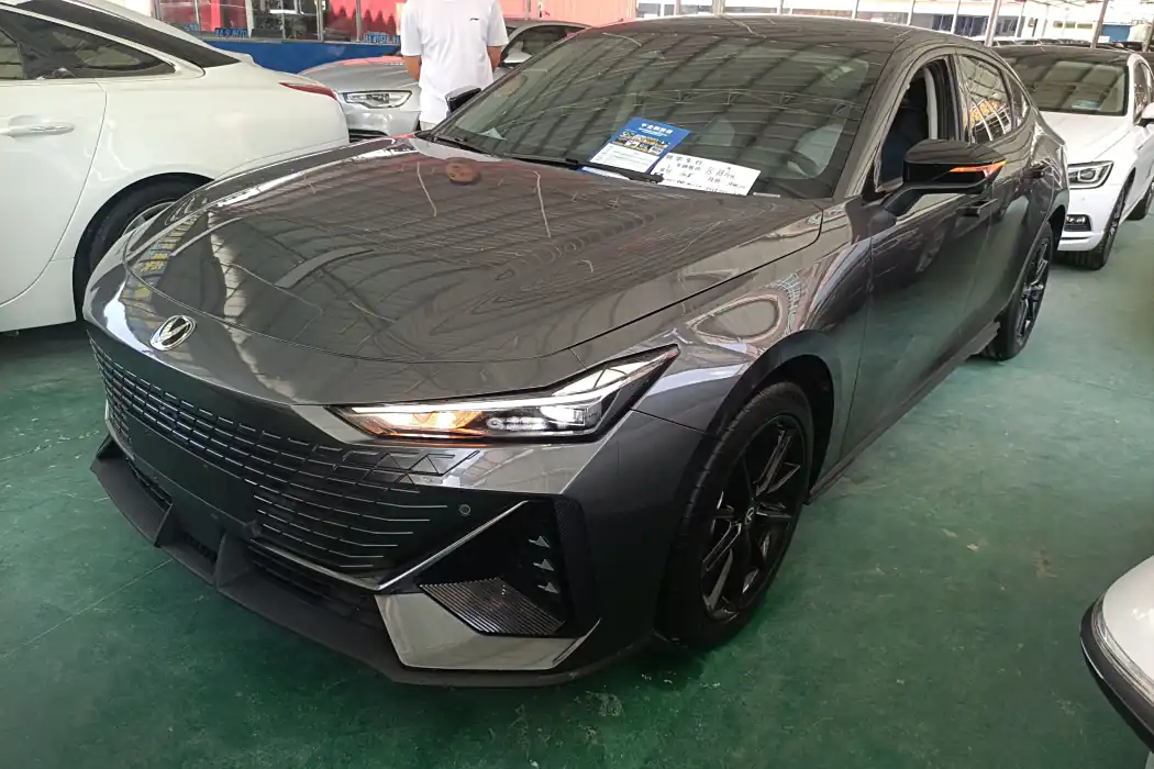 Changan UNI-V Intelligent Electric iDD 2023 Intelligent Electric iDD 1.5T 113km Intelligent Cool Model