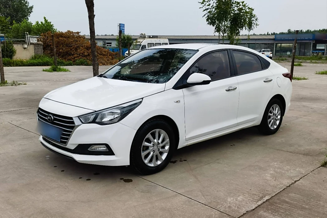 Hyundai accepts 2016 1.4L manual cool version GLS