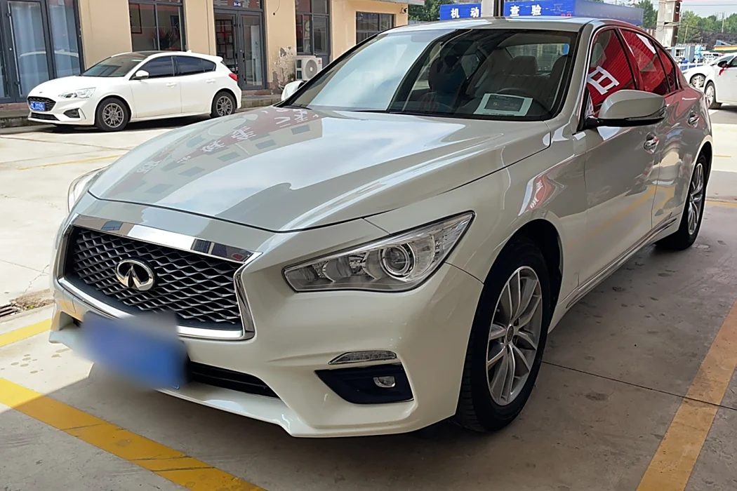 Infiniti Q50L 2018 2.0T Comfort Edition National VI