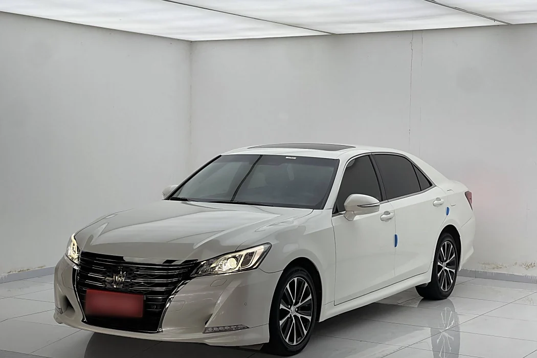 Toyota Crown 2018 2.0T Fashion Edition
