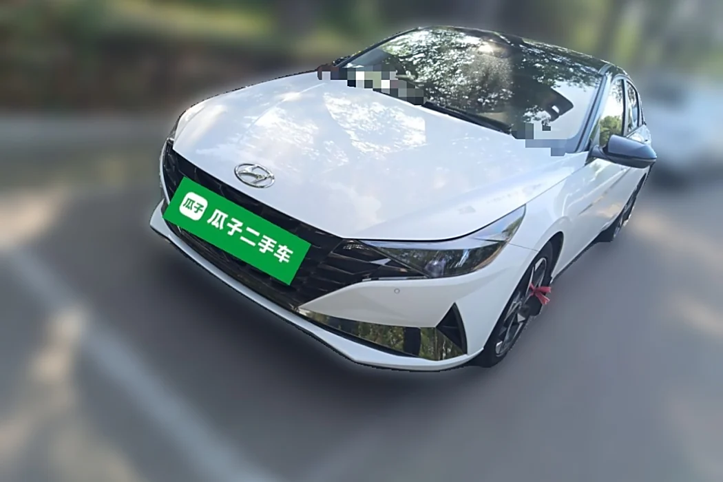 Hyundai Elantra 2021 1.5L CVT LUX Premium Edition