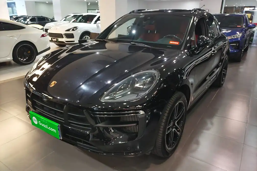 Porsche 2020 Macan Turbo 2.9T