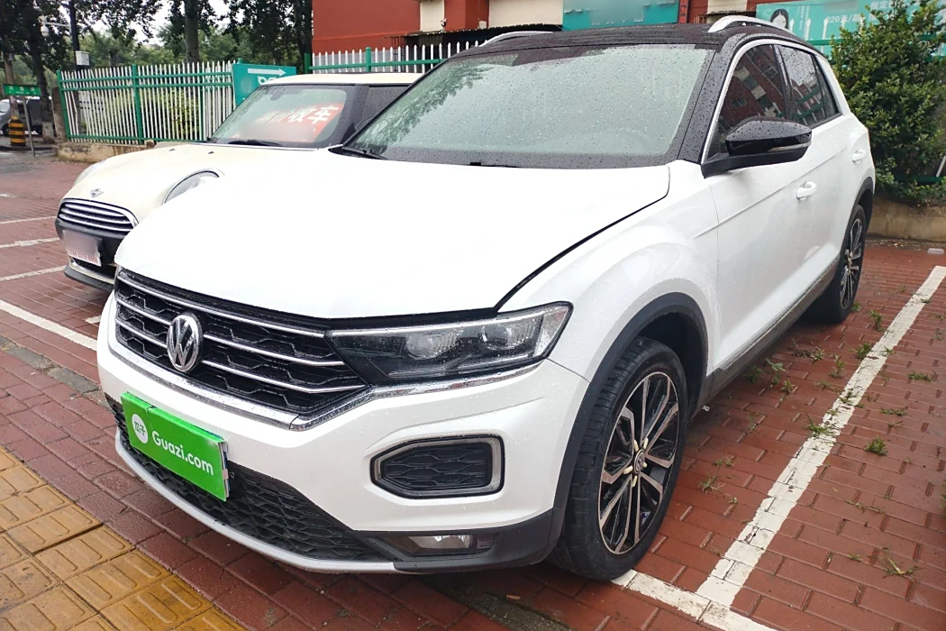 Volkswagen T-ROC exploring Song 2019 230TSI DSG two-wheel drive enterprising country VI