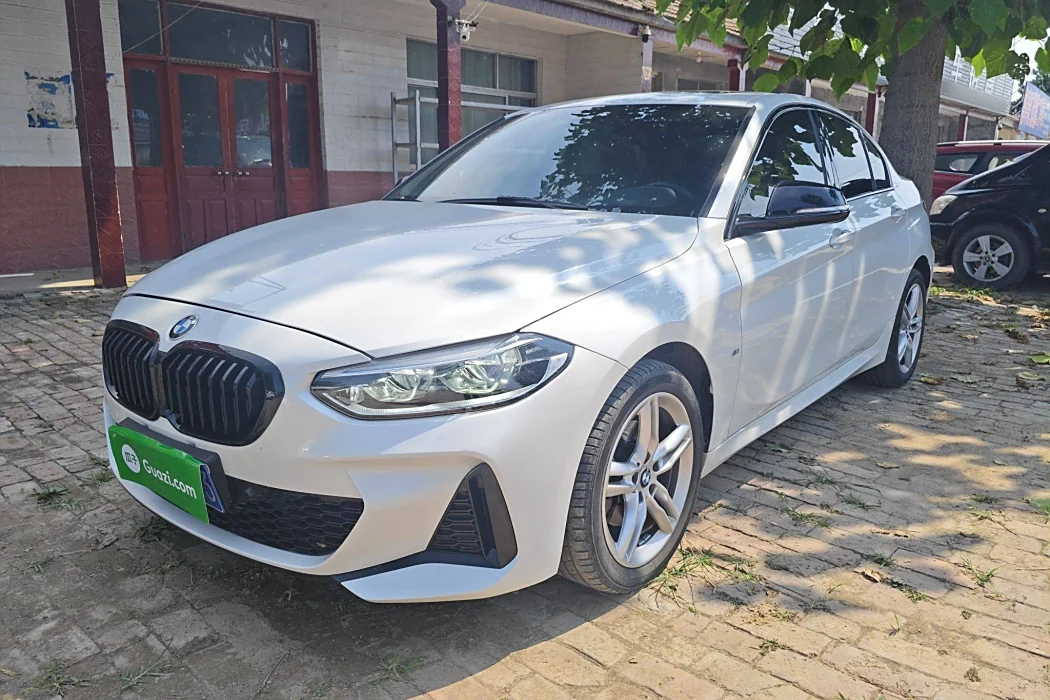 BMW 1 Series 2021 120i M Sport Obsidian Night Edition