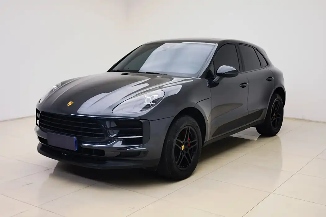 Porsche 2021 Macan 2.0T